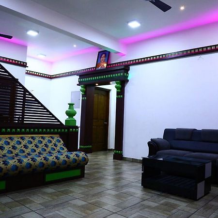 Sri Lakshmi Gardens Hotel Thekkady Esterno foto