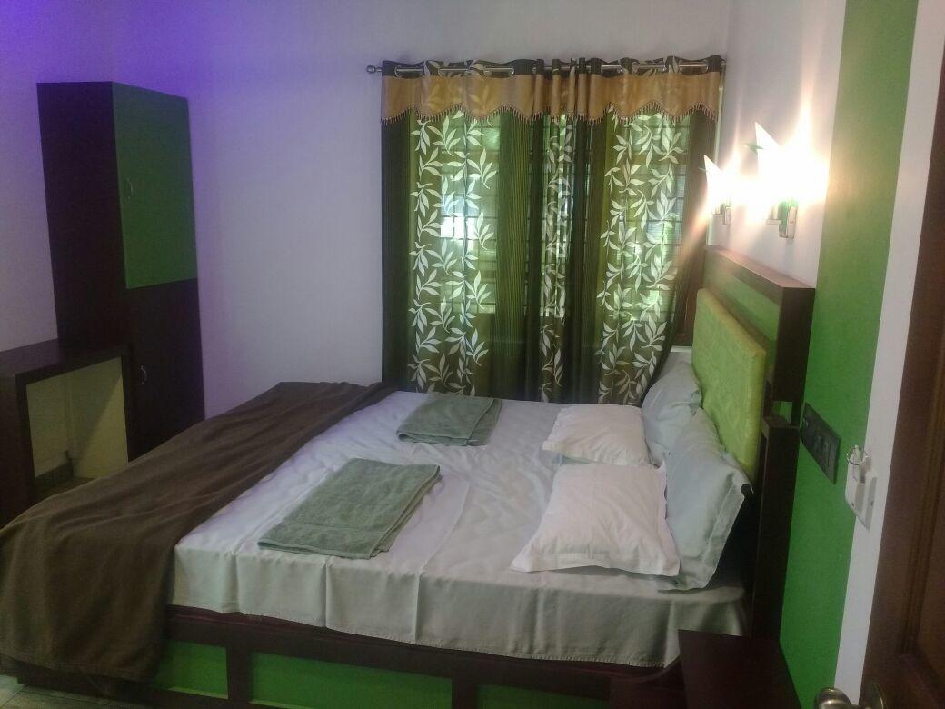 Sri Lakshmi Gardens Hotel Thekkady Esterno foto