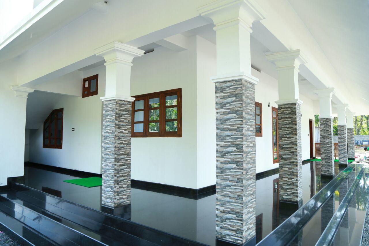 Sri Lakshmi Gardens Hotel Thekkady Esterno foto